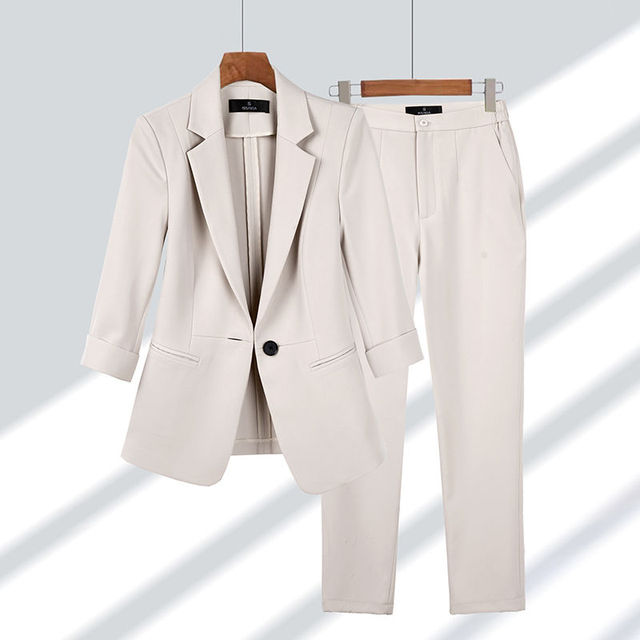 1+1 gratis  Blazer en broek
